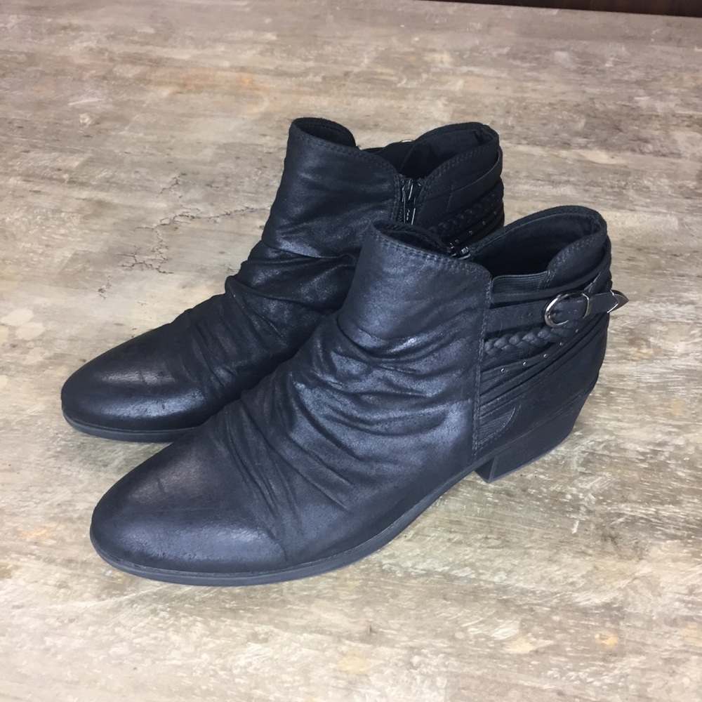 Baretraps Size 11 Black Booties